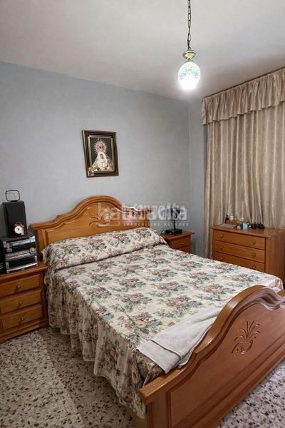 Foto 042cbda6-c806-4b74-a21f-aa050818fe07. Casa aparellada a San Jerónimo - La Bachillera Sevilla