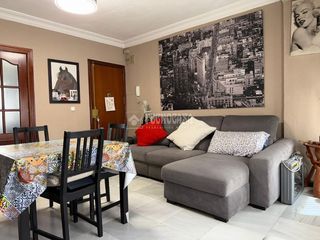 Flat in San Jerónimo - La Bachillera. Piso en venta en sevilla