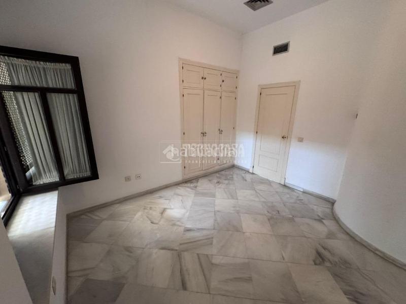 Foto cc809f3f-acc0-43ab-bee2-29d4b7855ba3. Pis a San Vicente Sevilla