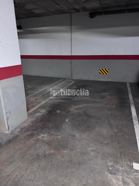 Foto e476e596-10f2-4970-8ad7-8380928af768. Piso  en venta en colores - entreparques Sevilla