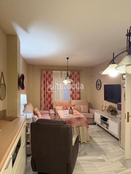 Foto 90945873-7ae9-45dc-b3f8-4aaafb1742c2. Doppelhaus in colores - entreparques Sevilla