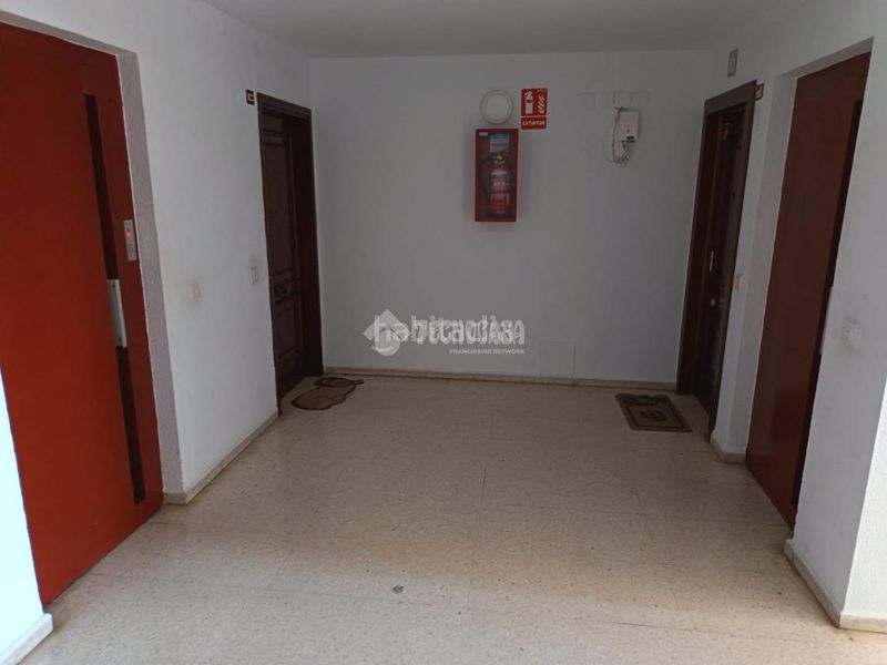 Foto 3d19f7f0-caed-4142-9ce4-b8b627d40e52. Pis a Urbadiez - Entrepuentes Sevilla