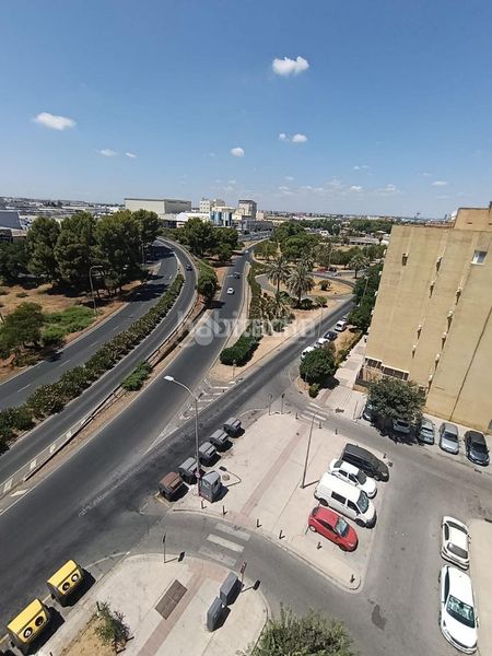 Foto d56a31a3-5816-4428-96b0-46ee66a50cd2. Pis a Urbadiez - Entrepuentes Sevilla