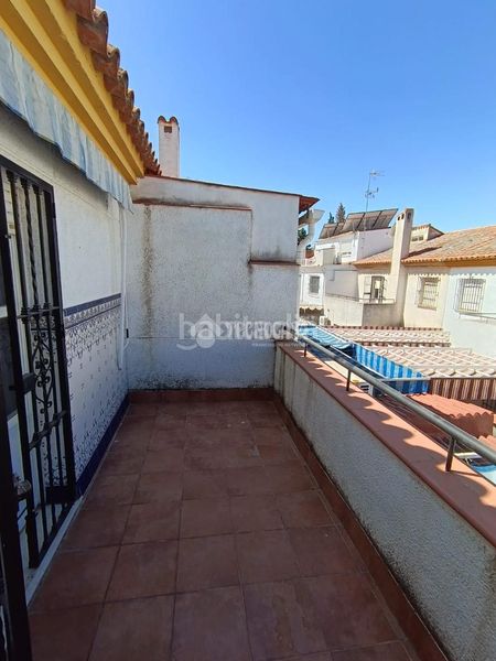 Foto 0a2b7c52-1b02-47e2-bfc2-96ded3925bba. Towny house in colores - entreparques Sevilla