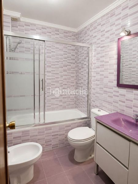 Foto 72388776-4d96-4bff-8a37-157b2db8822f. Towny house in colores - entreparques Sevilla