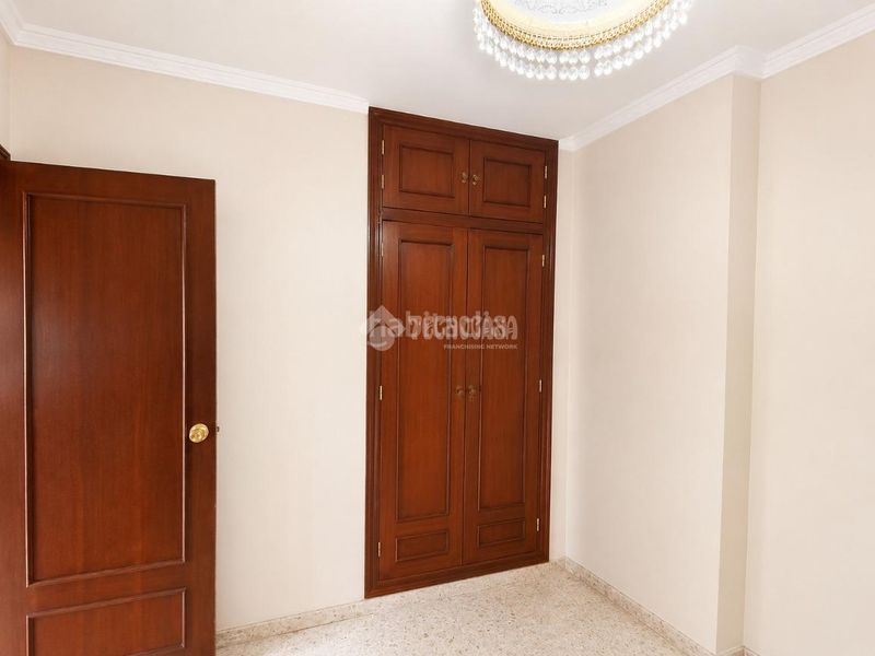 Foto 8539428d-604d-48a7-b1b0-c2c600b55dc8. Towny house in colores - entreparques Sevilla