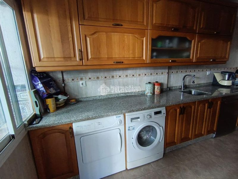 Foto 90e31f5e-ef99-4121-b180-9356474ce918. Towny house in colores - entreparques Sevilla