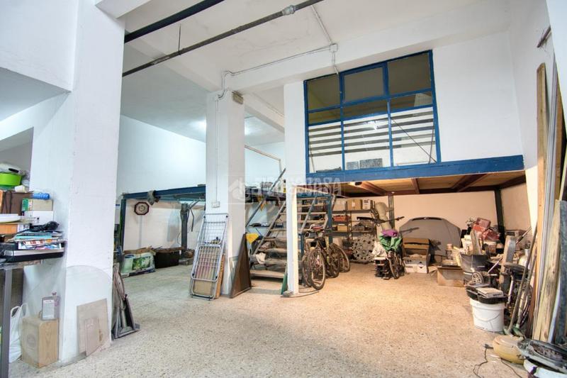 Foto 87d6df78-3e4f-4a5b-9653-3d5db21d99fd. Geschäftsraum in Los Castros Santander