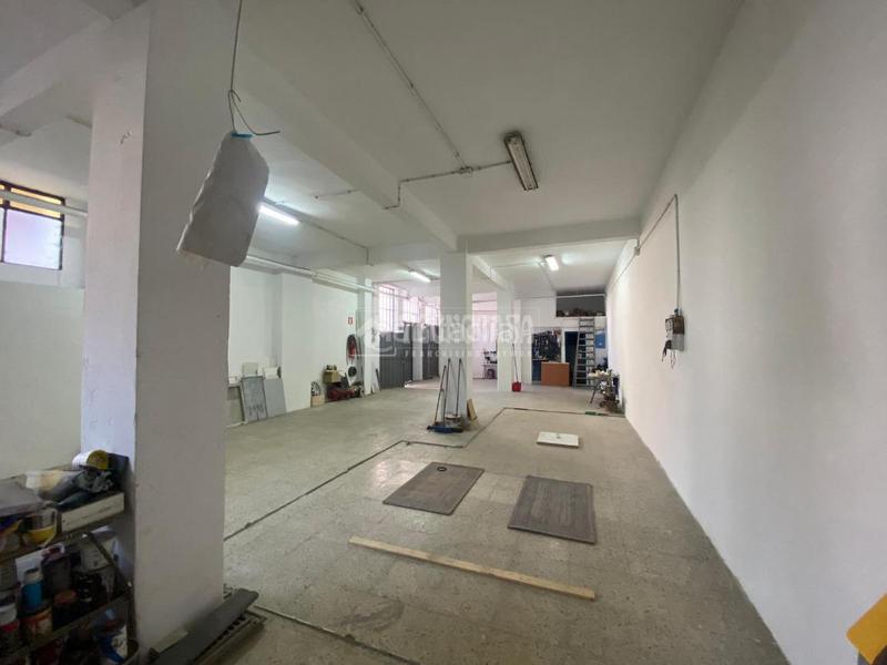 Foto fb7c21b9-ae6c-4f8f-9fa4-663b5ba50d9b. Geschäftsraum in Los Castros Santander