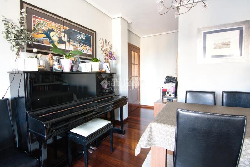 Foto 4b8ff7e4-687f-4200-b514-6459b79cb18f. Pis amb calefacció aparcament a Valdenoja Santander