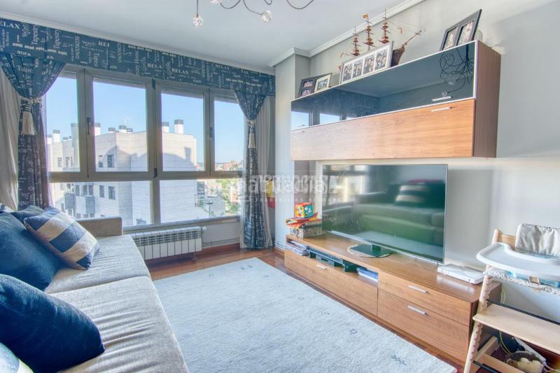 Foto d93b89ba-7b49-4104-82c3-5f8c1b1187ca. Pis amb calefacció aparcament a Valdenoja Santander