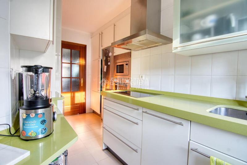 Foto f15a6f3a-ecdf-4cc0-b225-6259572be5af. Pis amb calefacció aparcament a Valdenoja Santander