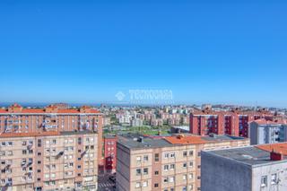 Pis a General Dávila. Piso en venta en santander