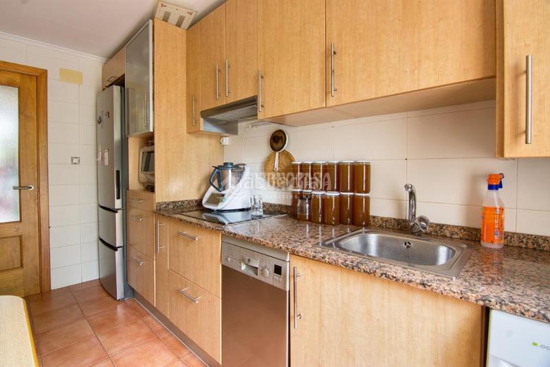 Foto 3158b5be-3ca1-46b1-949c-4741b348a75e. Casa pareada casa en venta en santander en Carandía Piélagos