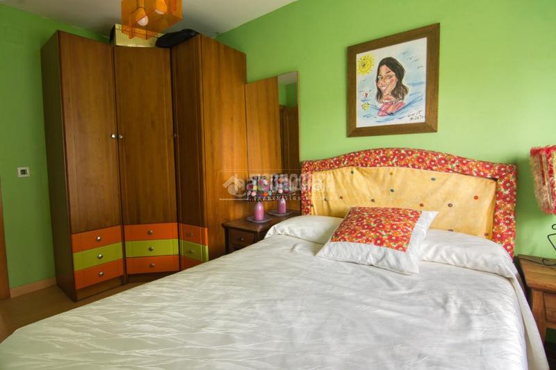 Foto f6c67d92-0576-49bc-bbc4-e7ee829e5aaa. Casa pareada casa en venta en santander en Carandía Piélagos