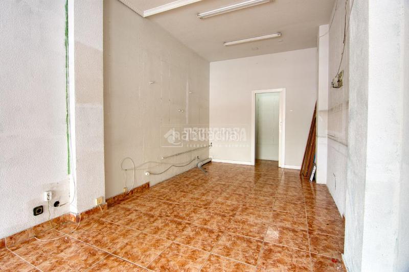 Foto 5c3cad48-d2e4-4c8e-95a0-f655b6df6a67. Lloguer local comercial a Los Castros Santander