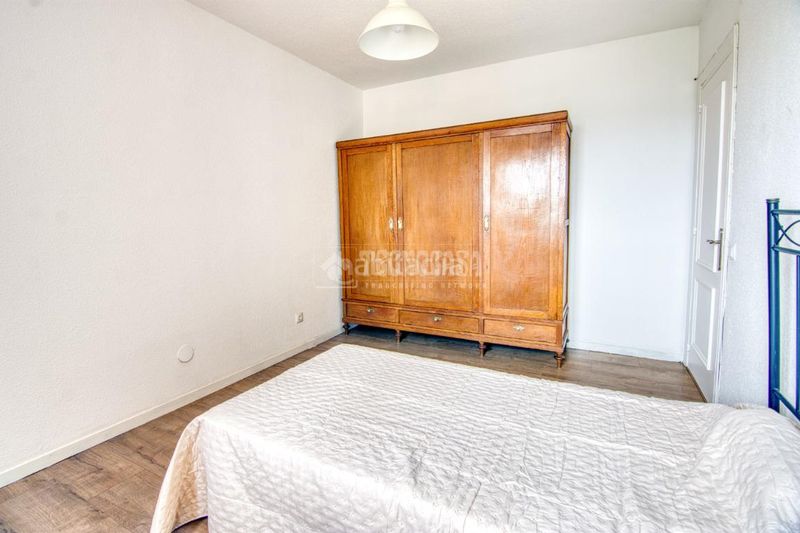 Foto 52c1d76d-42ad-4f3d-8979-0109e61bccf1. Pis a Los Castros Santander