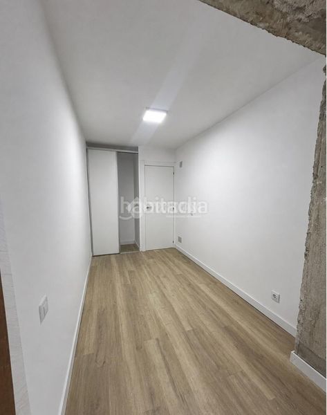 Foto 954c9c9e-5522-4400-aec7-7115bb2f4355. Rent flat in Los Castros Santander