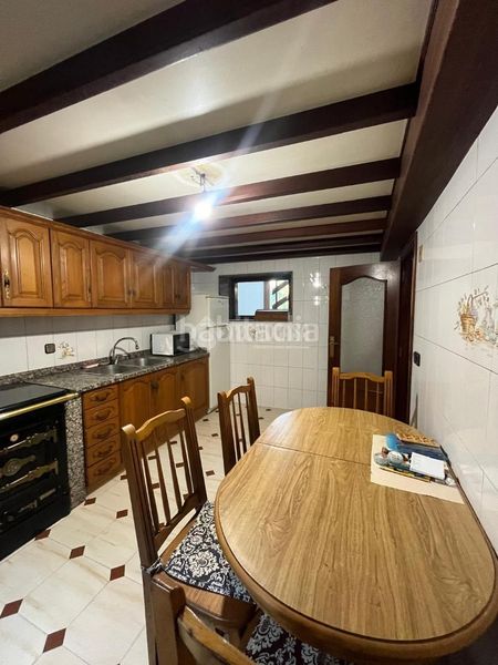 Foto b2f95256-9a16-434c-8370-378a63ef13b9. Casa amb aparcament a Riotuerto