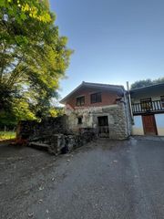 Maison à Riotuerto. Casa en venta en riotuerto