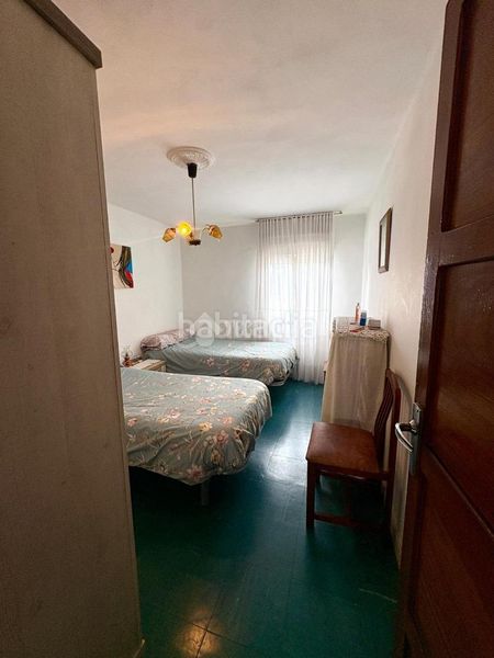 Foto 63b1be26-fe0f-4e4c-8a2e-0c1e0b3246b0. Piso  en venta en Los Castros Santander
