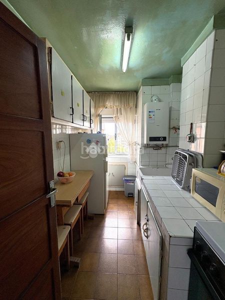 Foto ed9fff8f-b909-4f37-97e2-f32b458a4570. Piso  en venta en Los Castros Santander