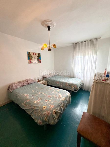 Foto f5e4cc22-53e2-48d3-a94f-891207d8704f. Piso  en venta en Los Castros Santander
