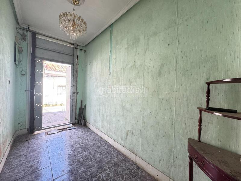 Foto 5a33be84-6a6f-49ad-9f16-09c341252192. Casa aparellada a Vergel-Las Olivas Aranjuez