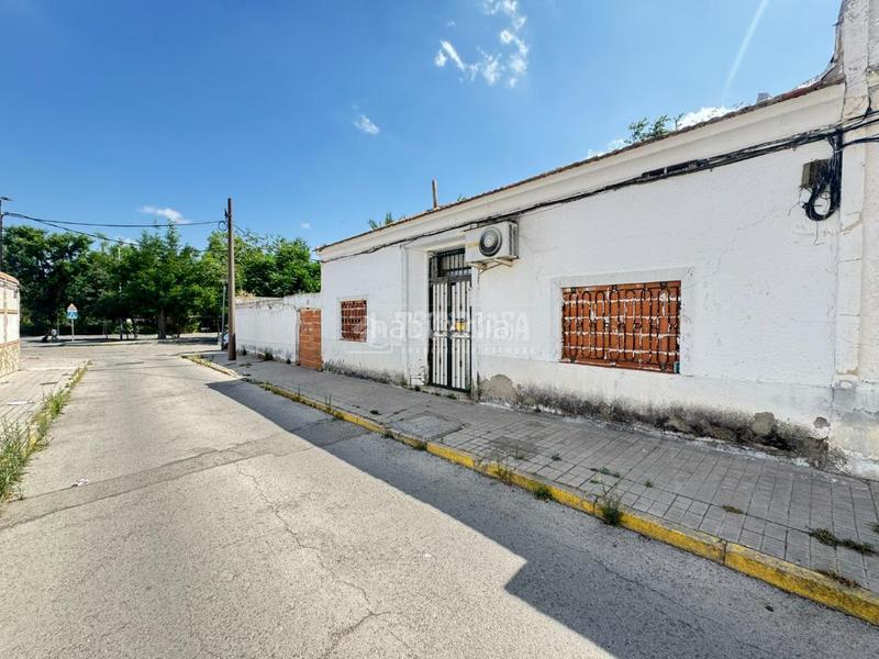Foto cd7a0e2c-92d4-4fe2-888c-79626631bf18. Casa aparellada a Vergel-Las Olivas Aranjuez