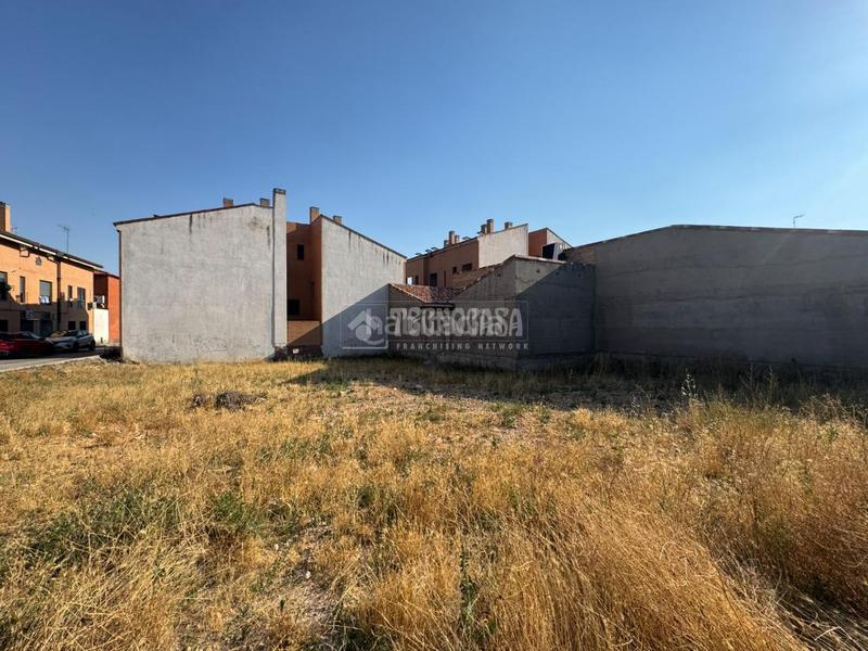 Foto 920515cc-a91b-41fe-8b38-e2e6cda24025. Terreno residencial terrenos en venta en Yepes