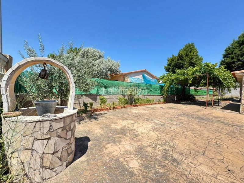 Foto 5c466a5e-844f-4e03-906a-93199d2eb91e. Casa  en venta en Colmenar de Oreja