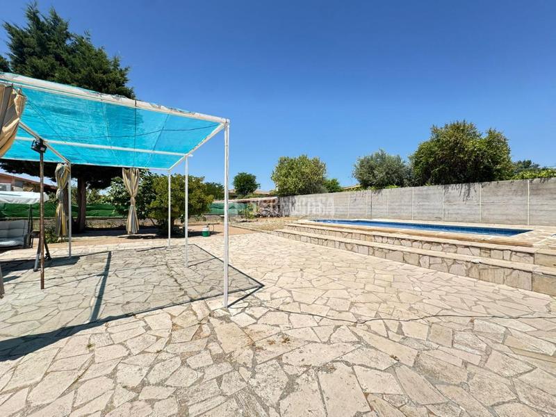 Foto 9d16ad73-8171-43c9-a89a-35638c9588ca. Casa  en venta en Colmenar de Oreja