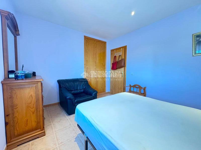 Foto b7d23165-1ad1-457a-8239-060a1f25ec7d. Casa  en venta en Colmenar de Oreja