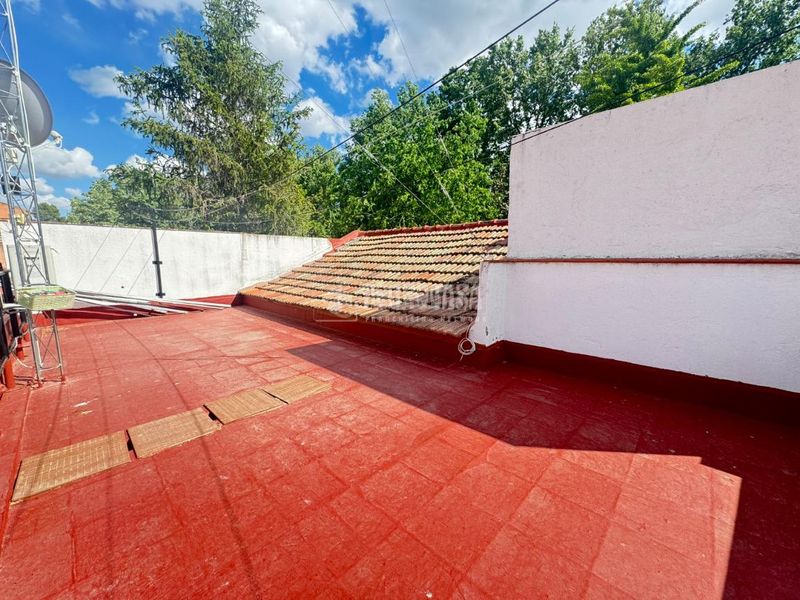 Foto 125ce62e-b6ef-4497-8f5b-c71627c84679. Casa aparellada amb calefacció a Centro Aranjuez