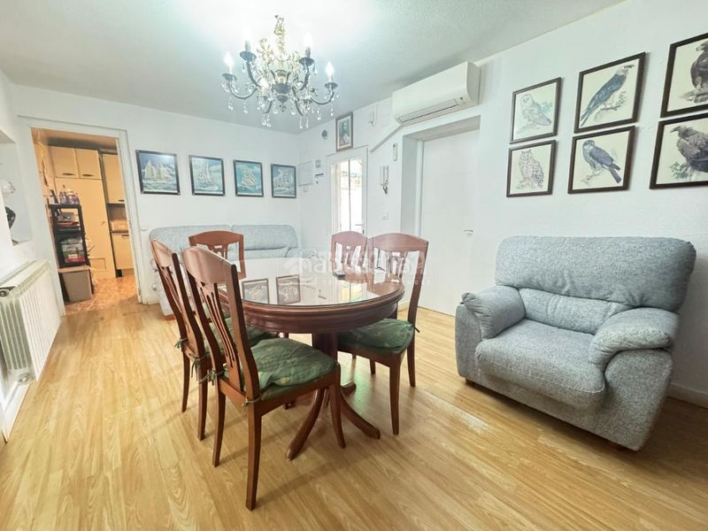 Foto 28de7a29-786b-4bd1-9f44-f4829828d0b0. Casa aparellada amb calefacció a Centro Aranjuez