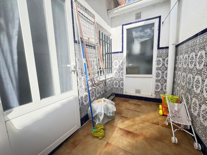 Foto 7639b238-6758-41ee-8931-56b262ad732e. Casa aparellada amb calefacció a Centro Aranjuez
