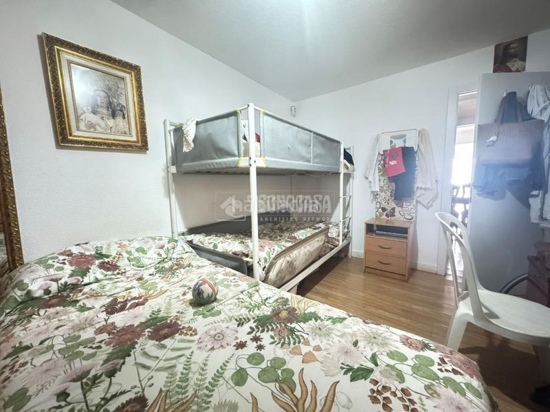 Foto b3d41ff3-c55b-4611-a977-e0f3ad13eabc. Casa aparellada amb calefacció a Centro Aranjuez
