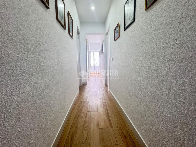 Foto bddf6772-fc99-4c06-bdd0-2edf4a2fef56. Casa aparellada amb calefacció a Centro Aranjuez