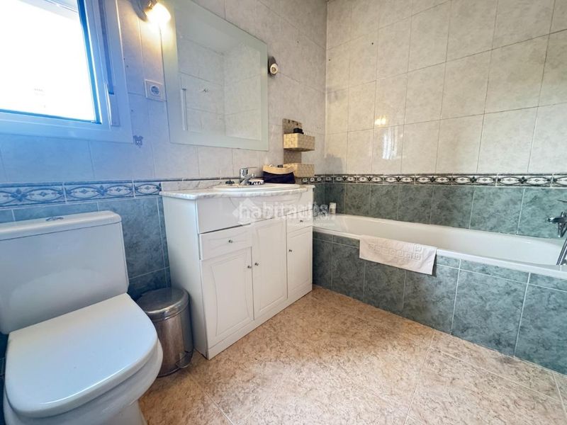 Foto 5f896058-ebdc-4bd8-abb5-6328d75c8baf. Casa amb calefacció piscina a Centro Aranjuez
