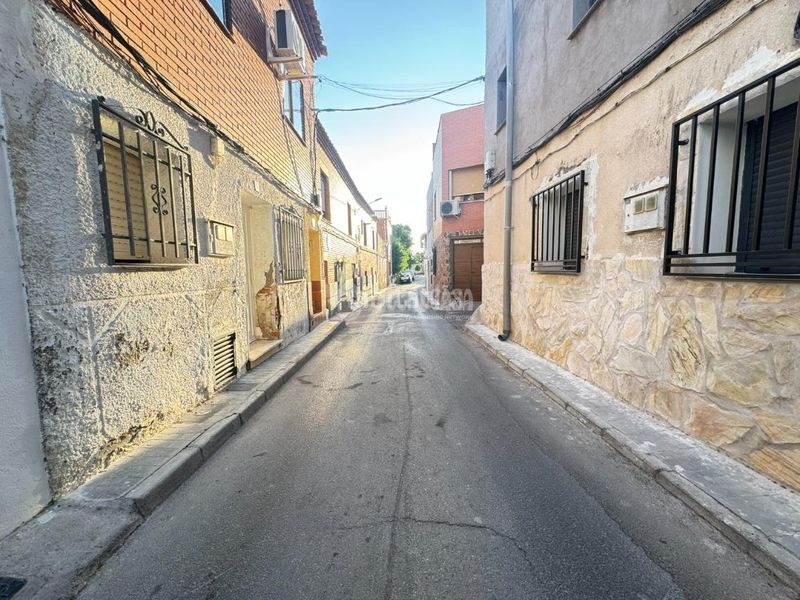 Foto 1a34d8d3-e370-4405-bfbc-e37ad046d19e. Casa aparellada a Yepes
