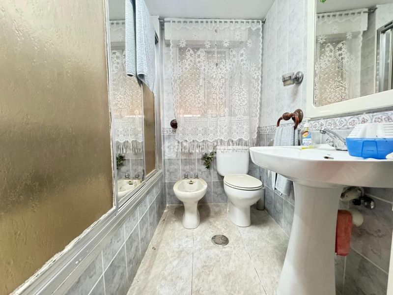 Foto b81763b8-d7db-4bea-9320-1eab51738bc5. Casa aparellada a Yepes
