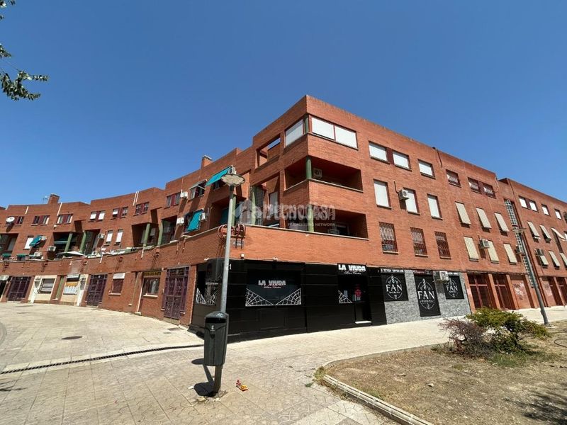 Foto eb42950c-5fbd-4bfc-ac28-243c8f87af8f. Pis a Vergel-Las Olivas Aranjuez