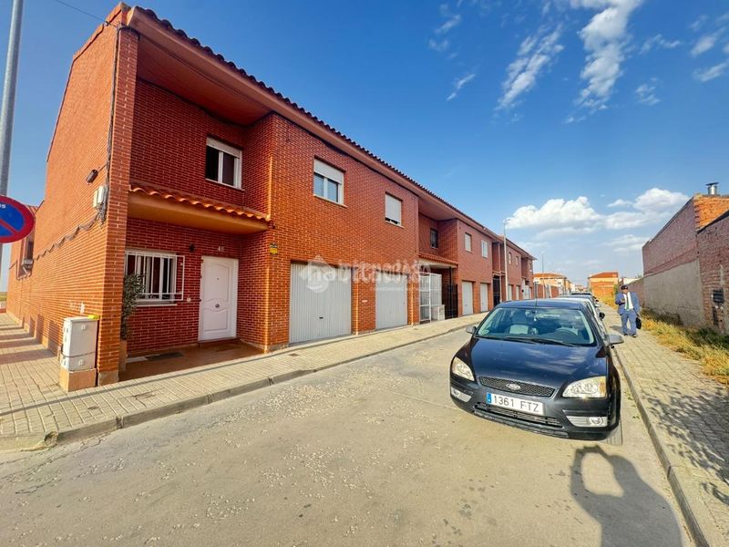 Foto 20d3db6b-0f60-4a87-8b09-4611ec5710e3. Casa aparellada amb calefacció a Yepes