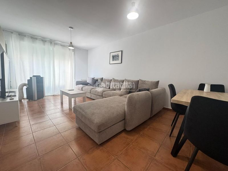 Foto 6a539b2f-f546-4688-9033-6f153de7272d. Casa aparellada amb calefacció a Yepes