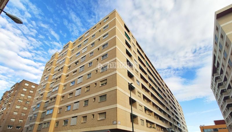 Foto aec391b0-c0f3-4d83-ad60-fccd968b50de. Pis amb calefacció a La Granja Zaragoza