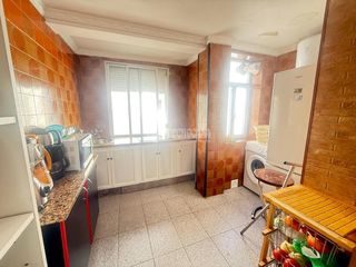 Flat in El Carmen - Cardeñas. Piso en venta en huelva