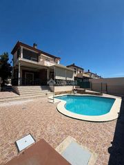 Casa a Núcleo Urbano. Casa en venta en aljaraque