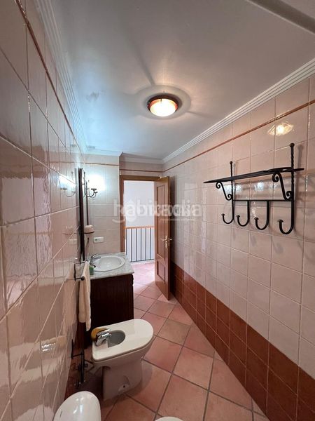 Foto 612fde8e-5f0a-4178-8814-a8cd6ef42729. Casa aparellada amb calefacció a Núcleo Urbano Aljaraque