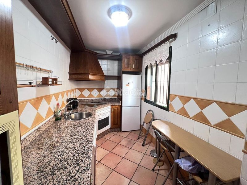 Foto f8548679-cfc2-42b5-883a-f357c3470b64. Casa aparellada amb calefacció a Núcleo Urbano Aljaraque