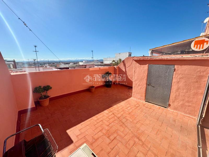 Foto 55f9426d-65f9-45af-aa09-058c2cea7b9f. Attico in El Alborgí Paterna